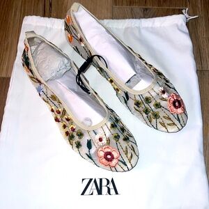 Floral flats NEW